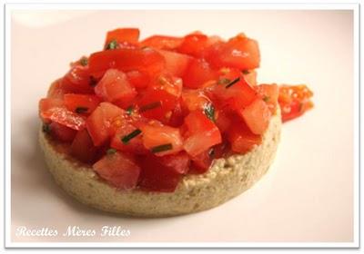 La recette Olive : Tartare de Tomates sur Crème d'Olives Vertes