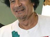 Libye Kadhafi affaibli, accuse maintenant Laden