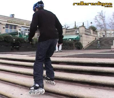 Monter un escalier en roulant dans les marches Monter un escalier en roulant dans les marches