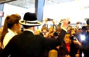 Miss Nationale se prend un oeuf en pleine tête au salon de l’agriculture