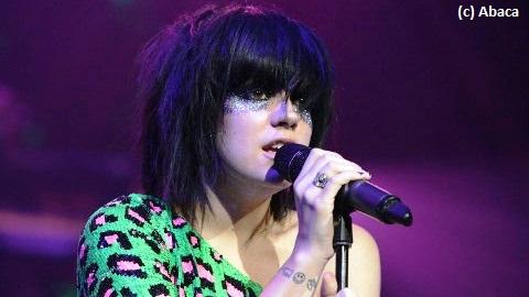 Lily Allen ... Enervée contre Kanye West