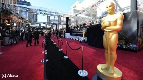 Cérémonie des Oscars 2011 ... Les photos des plus belles tenues sur le tapis rouge