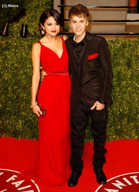 Justin Bieber et Selena Gomez ... En couple sur le tapis rouge des Oscars 2011 (photos)