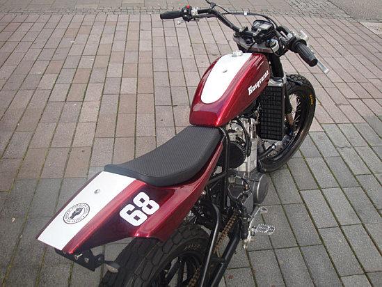 husqvarna_streettracker1.jpg