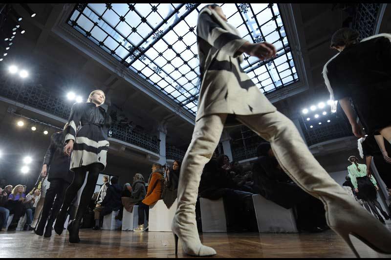 Dimanche 27 février, ouverture à Milan de la Fashion Week et présentation des collections de prêt-à-porter automne-hiver.