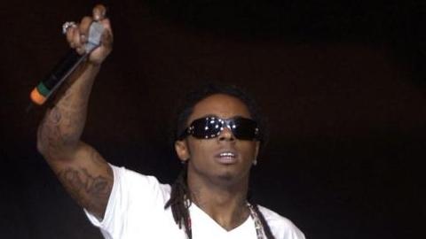 Lil Wayne ... Un contrôle anti-drogue à l'aéroport