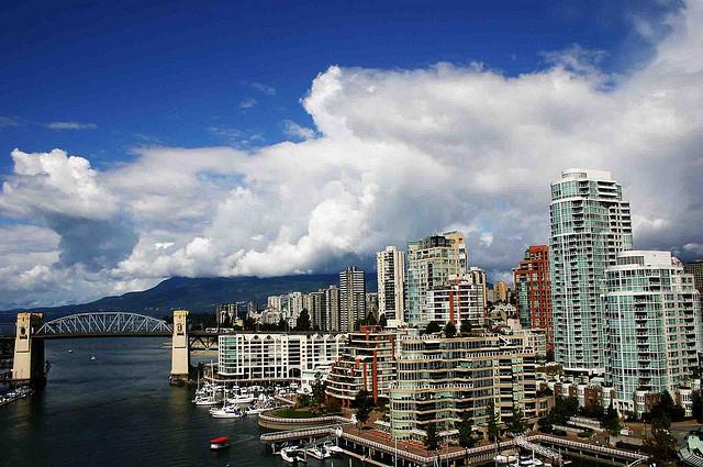 Vancouverisme et De-Downtownification 
