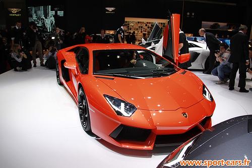 Lamborghini Aventador 7