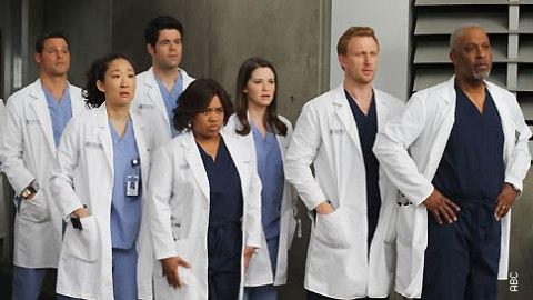 Audiences ... Aïcha résiste à Grey’s Anatomy, Bones et au foot