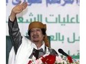 colonel Mouammar Kadhafi promet contre-attaque sanglante
