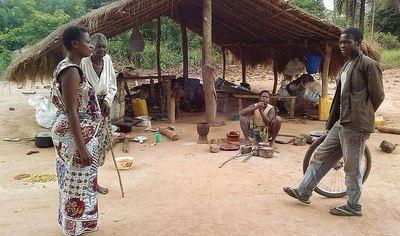 Village congolais après le passage de LRA (c) UNHCR