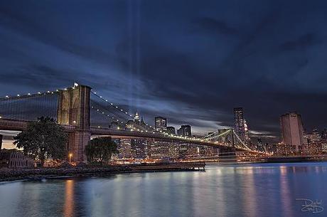 Brooklyn Bridge - 9/11 Memorial Lights