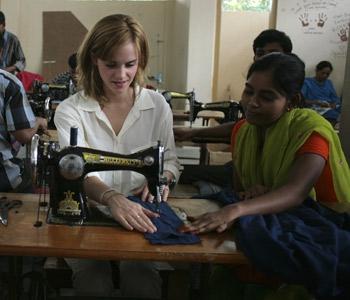 Emma Watson lors de son voyage pour People Tree