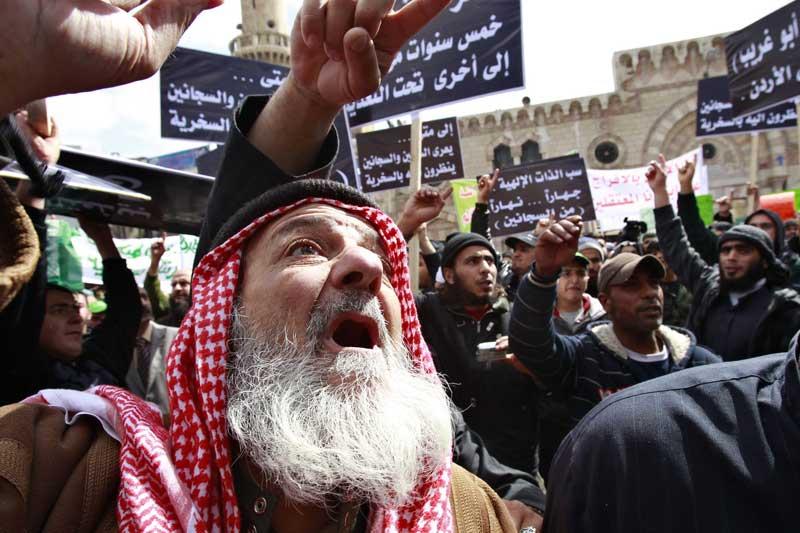 Mardi 1er mars, des militants salafistes manifestent dans les rues d’Amman, en Jordanie, pour la libération de leurs camarades toujours emprisonnés. Ce groupe musulman, ultraconservateur, est toujours interdit dans le pays. 