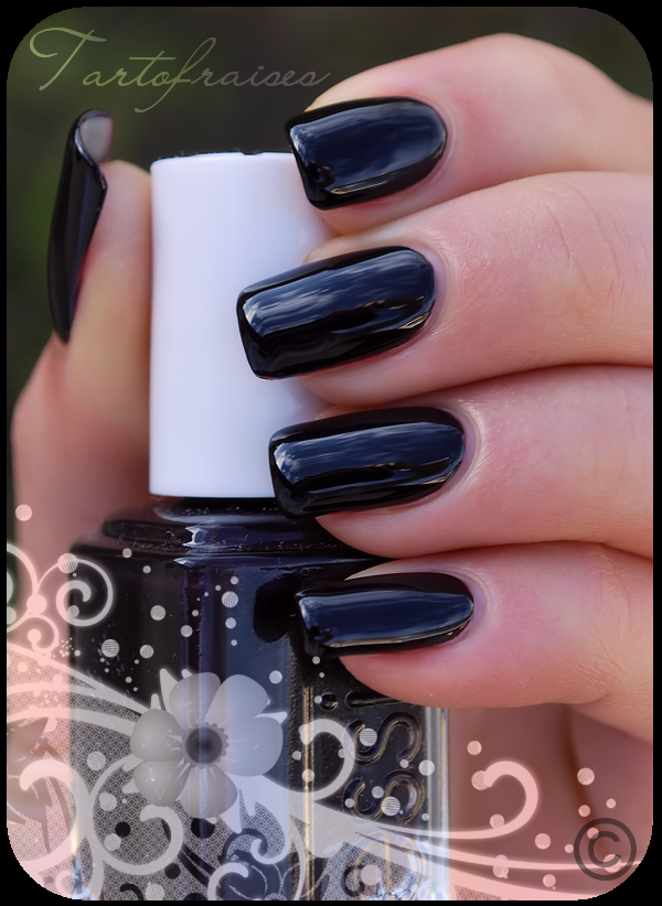 http://tartofraises.nailblogs.net/vernis/ESSIE/luxedo_1.png