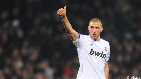 Karim Benzema ... les vidéos de ses deux buts avec le Real Madrid face à Malaga (7-0)