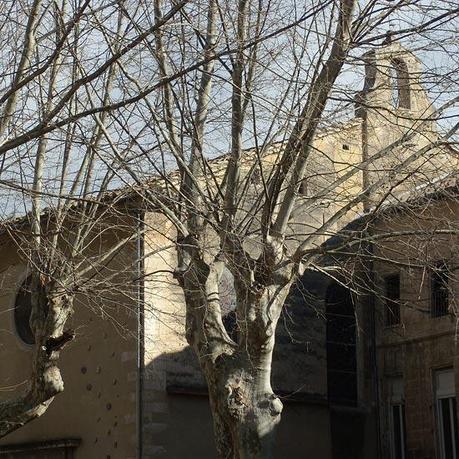 Pendènt li travai, la capello Nostro Damo dóu Refuge es vesiblo 4189416581.jpg