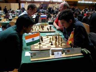 Echecs à Cappelle : l'Ukrainien Alexander Ipatov face à l'Indien Pentala Harikrishna © Chess & Strategy