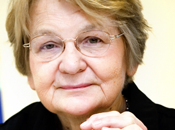 Bilan l'ADIE 2010 pour microcrédit