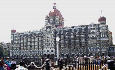 Old Taj Hotel Mumbai (c) Milzee