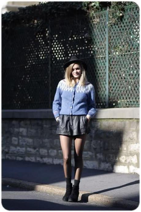 cuir et pull kitsch... Image and video hosting by TinyPic