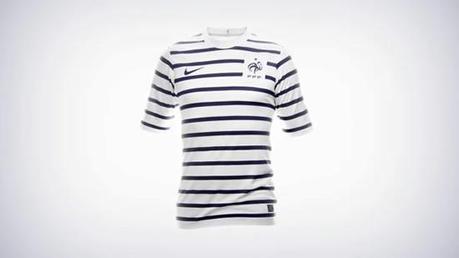 Nouveau maillot extérieur France Nike 2011