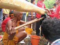 THAILANDE FÊTE DES FUSEES (Bang Fai)