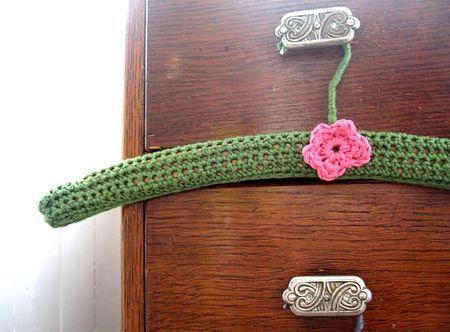 Chic les tutos de cintres ! Cintre_au_crochet