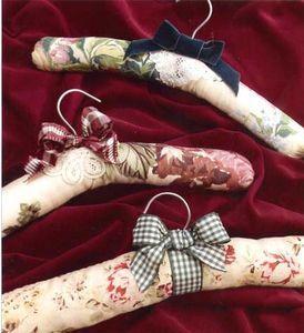 Chic les tutos de cintres ! Cintre_habill__tissus_et_molleton