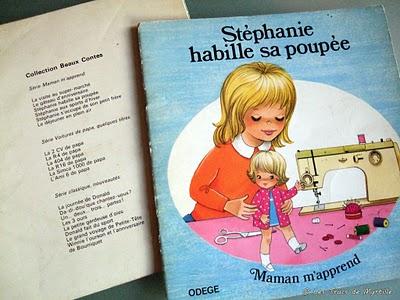 Stéphanie habille sa poupée (spécial journée de la femme)