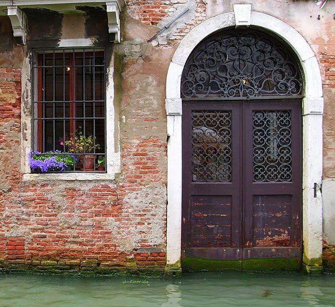 IL EST TEMPS DE TOURNER LA PAGE....