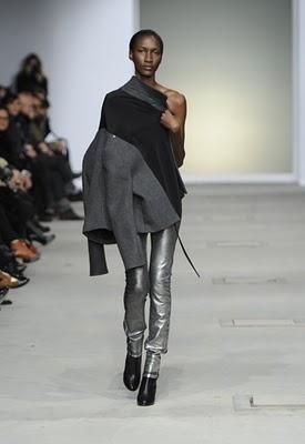 Beautiful Black models @ Paris Fashion week (Fall 2011)