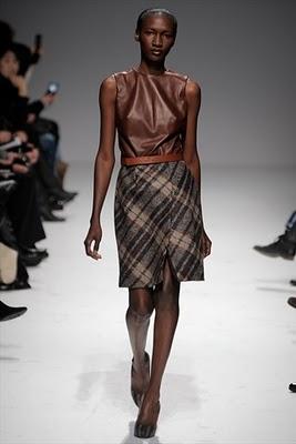 Beautiful Black models @ Paris Fashion week (Fall 2011)