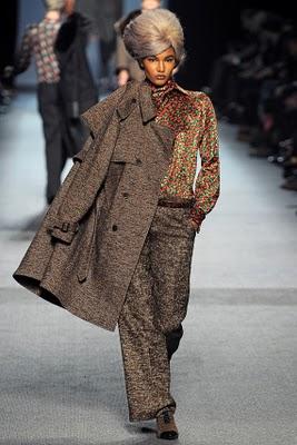 Beautiful Black models @ Paris Fashion week (Fall 2011)