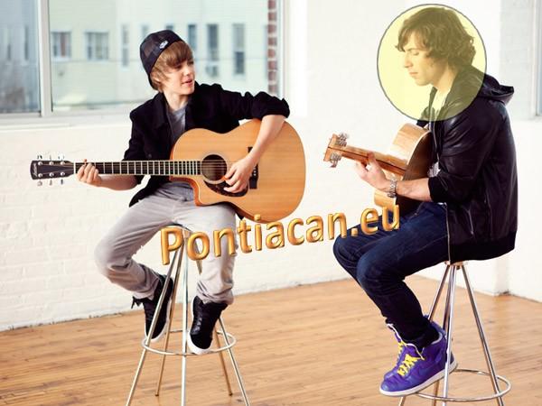 Justin Bieber : Joue sur Twitter avec son guitariste !