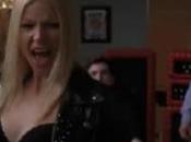 Gwyneth Paltrow fait strip tease dans Glee