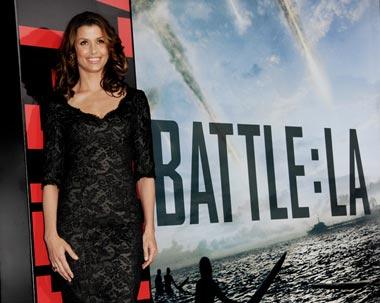 Premiere_Columbia_Pictures_Battle_Los_Angeles_rv26rqD3ZN3l.jpg