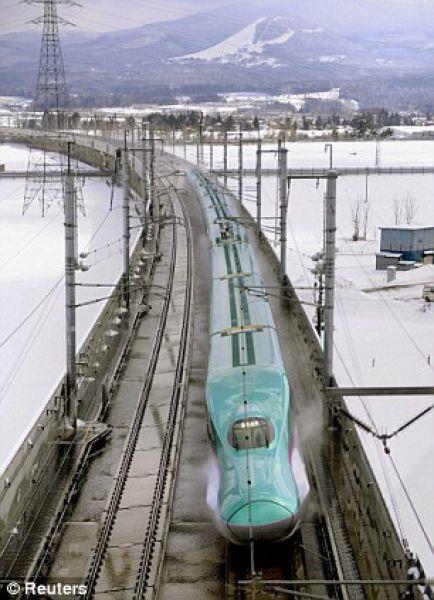 Hayabusa, le train nouvelle balle au Japon.