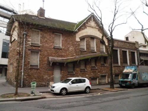 Dispensaire Jouye-Rouve-Taniès RUE DES PYRENEES 75020 20110220 B.JPG