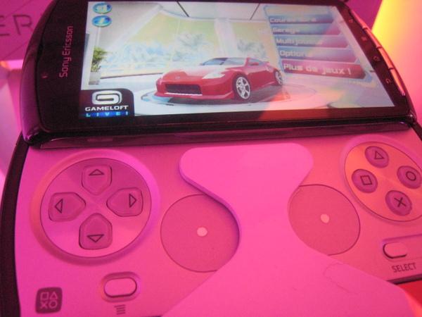 Xperia Play : j’ai joué au PlayStation Phone !