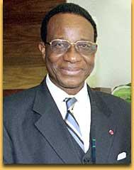 Martin Belinga Eboutou à Jeune Afrique: Le Cameroun va bien, merci !