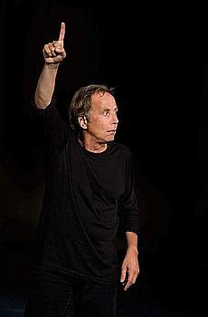 Fabrice Luchini reprend son spectacle sur La Fontaine, au théatre de l'Atelier, jusqu'au 10 avril. (Abacapress.com)