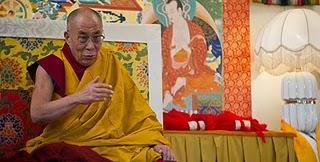 Le Dalaï Lama passe dans la  clandestinité »