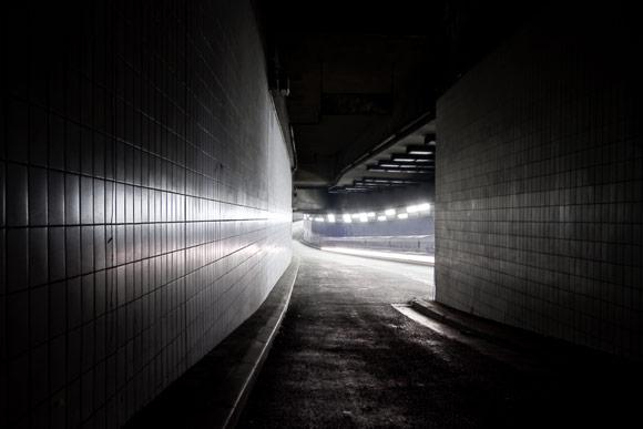Residual light tracks - photographie urbaine
