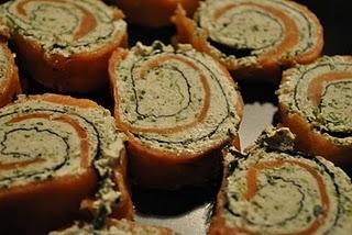 Spirales au saumon fumé et nori (également à la truite fumée)