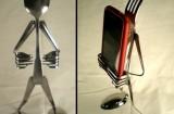 ipodstand08 160x105 Un dock en fourchettes pour votre smartphone