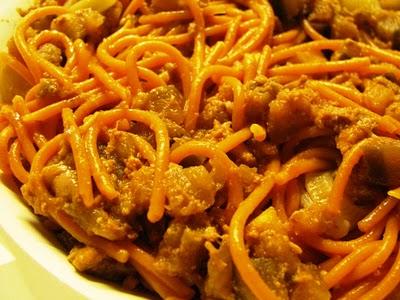 Spaghettis quinoa/tomate à l'aubergine et au thon