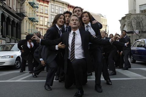 Le Bro Code ... Article 15 : Un Bro ne danse jamais les mains au-dessus de sa tête