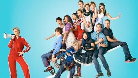 Glee saison 2 ou 3 ... la série pourrait honorer Elvis