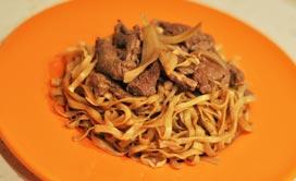 Recette des nouilles sautées au boeuf
